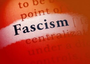 El Fascismo llama a la puerta